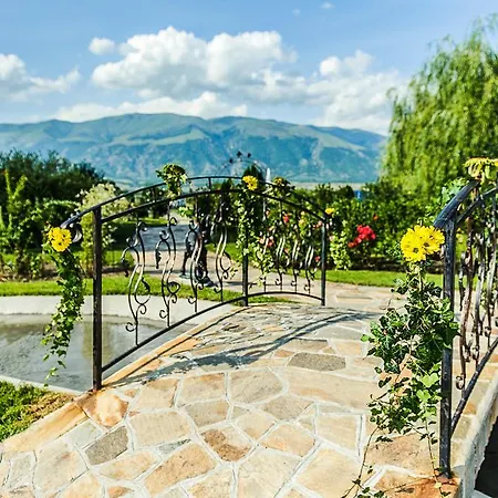 Yaev Family Hotel Karlovo