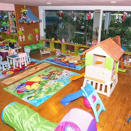 Yaev Family Hotel Karlovo