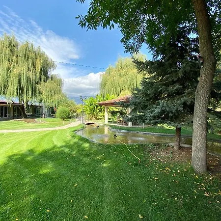 Hotell Yaev Family Karlovo