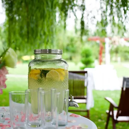 Yaev Family 酒店 3*