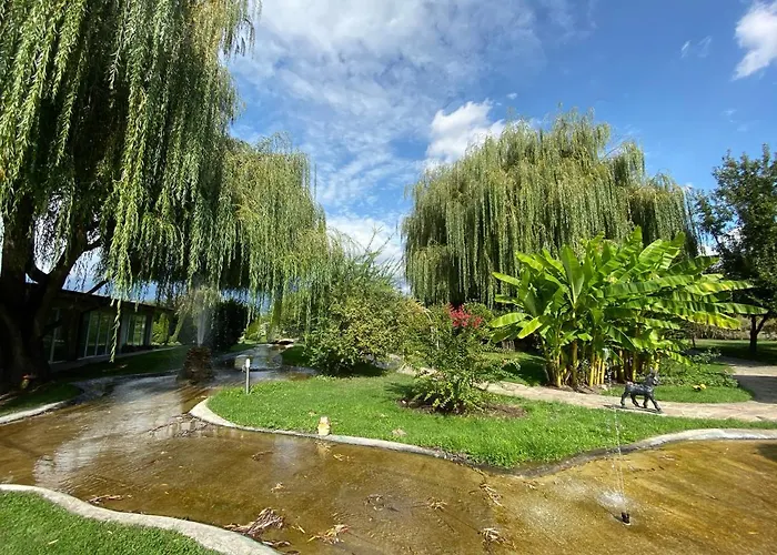 Хотел Yaev Family 3*